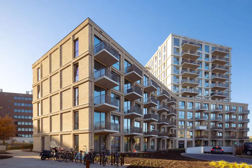 Nieuwbouwproject Upp Living, Alphen aan den Rijn, afgewerkt met dunpleister